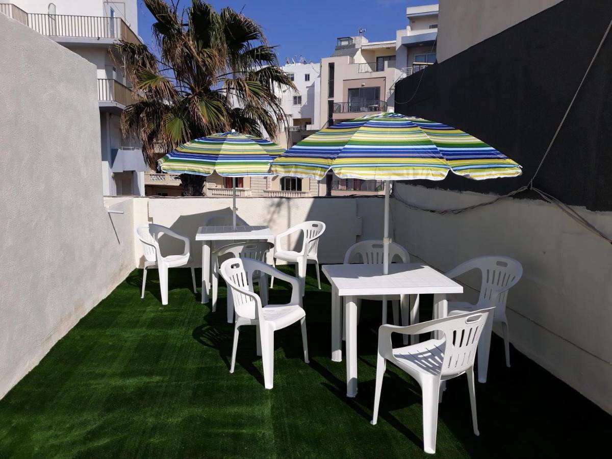 Seabreeze Holiday Guestrooms St. Paul's Bay Exteriör bild