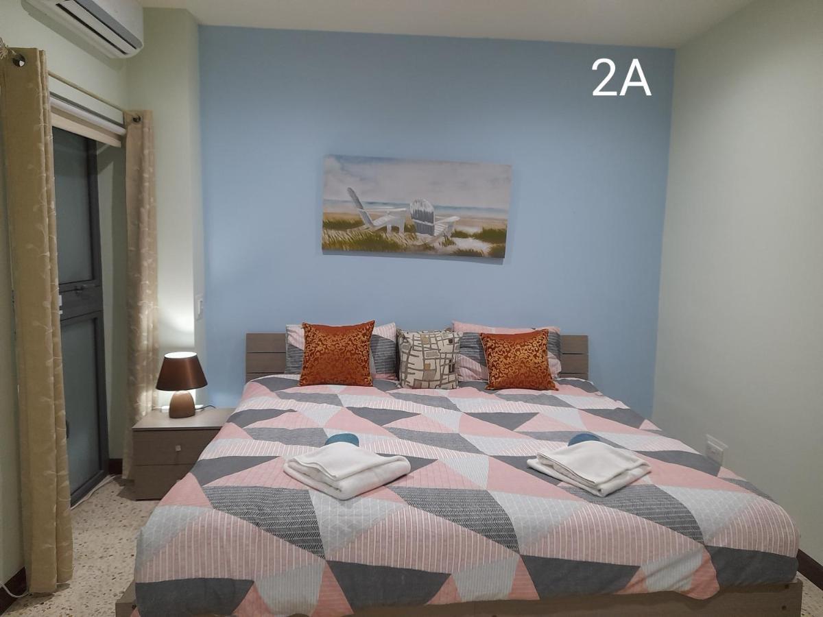 Seabreeze Holiday Guestrooms St. Paul's Bay Exteriör bild