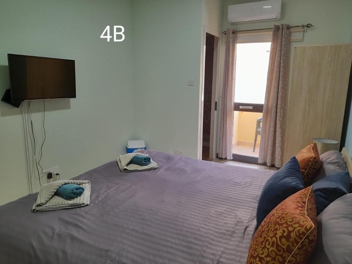 Seabreeze Holiday Guestrooms St. Paul's Bay Exteriör bild