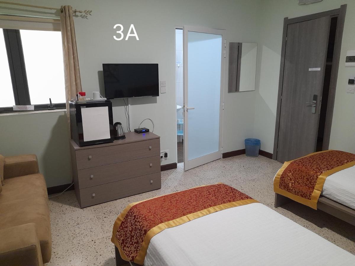 Seabreeze Holiday Guestrooms St. Paul's Bay Exteriör bild