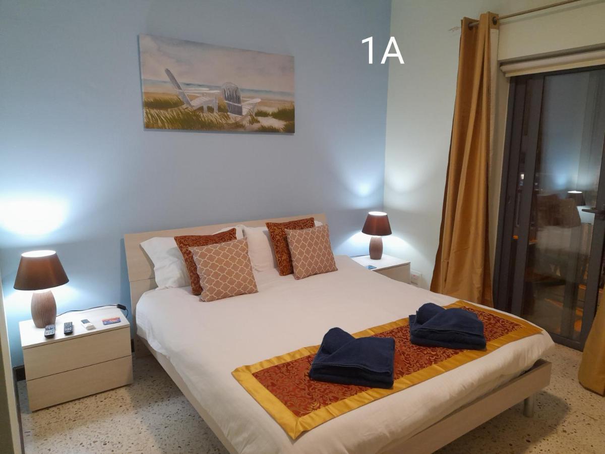 Seabreeze Holiday Guestrooms St. Paul's Bay Exteriör bild
