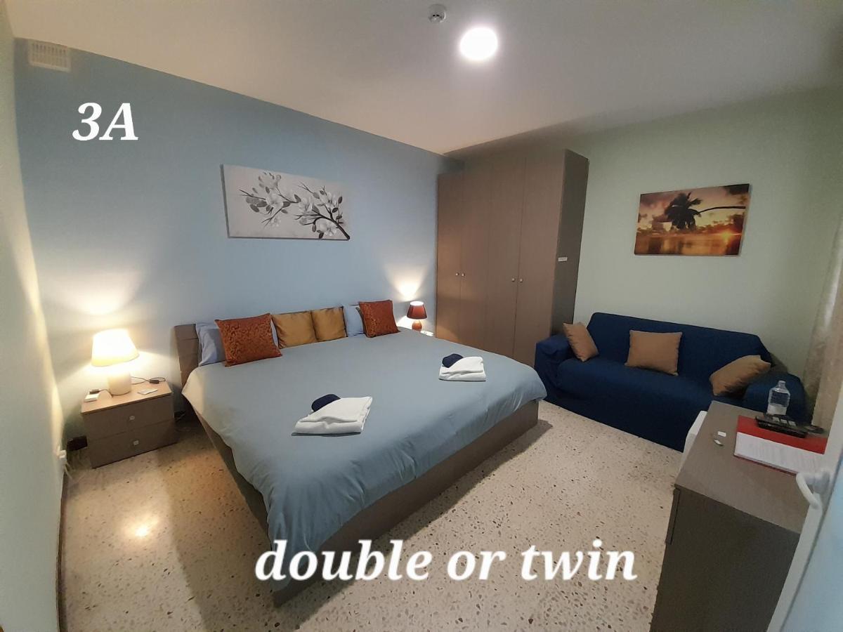Seabreeze Holiday Guestrooms St. Paul's Bay Exteriör bild